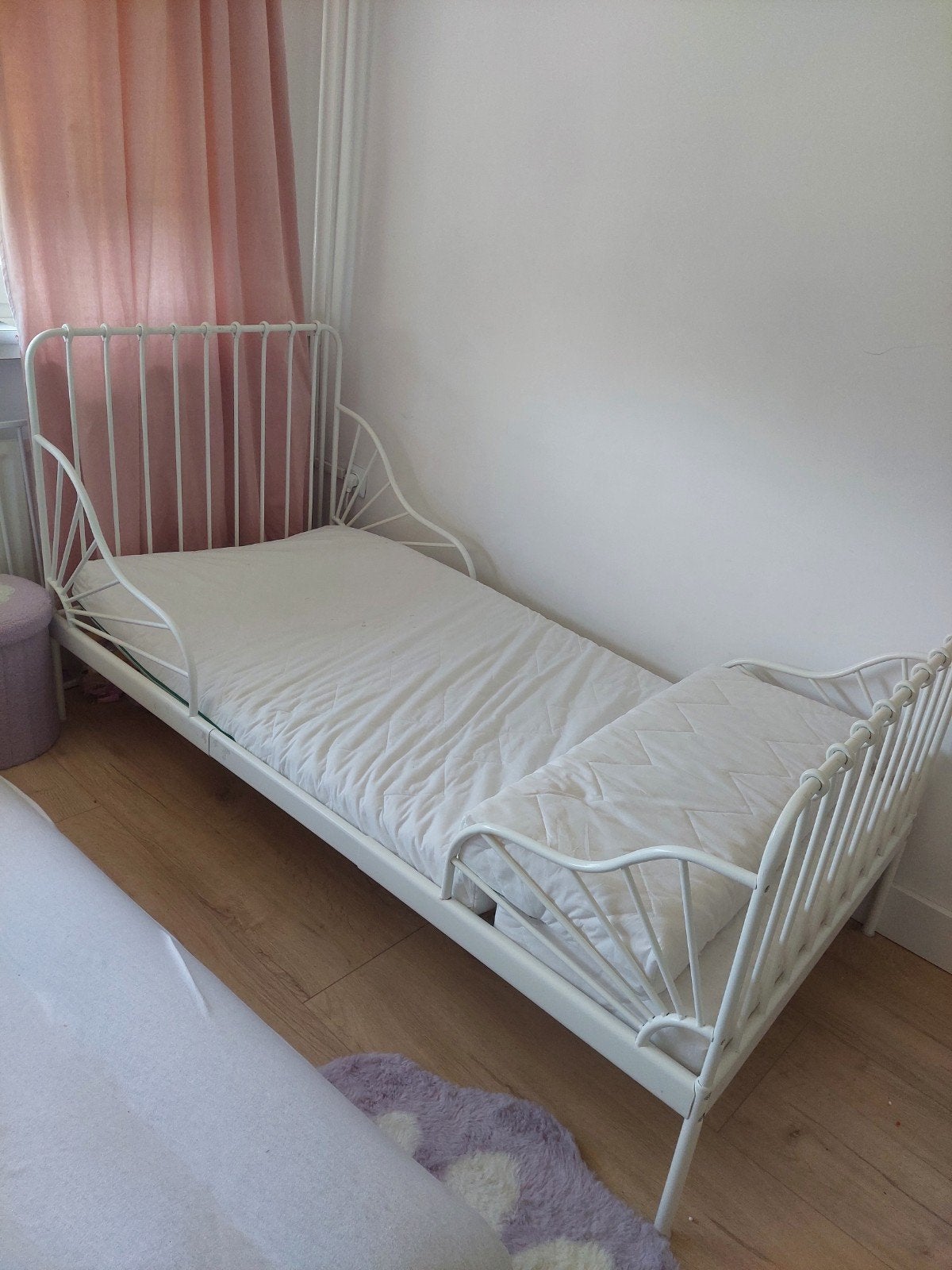 IKEA Minnen uitschuifbaar bed, wit metaal, Ophalen, Eenpersoons, Wit, 80 cm