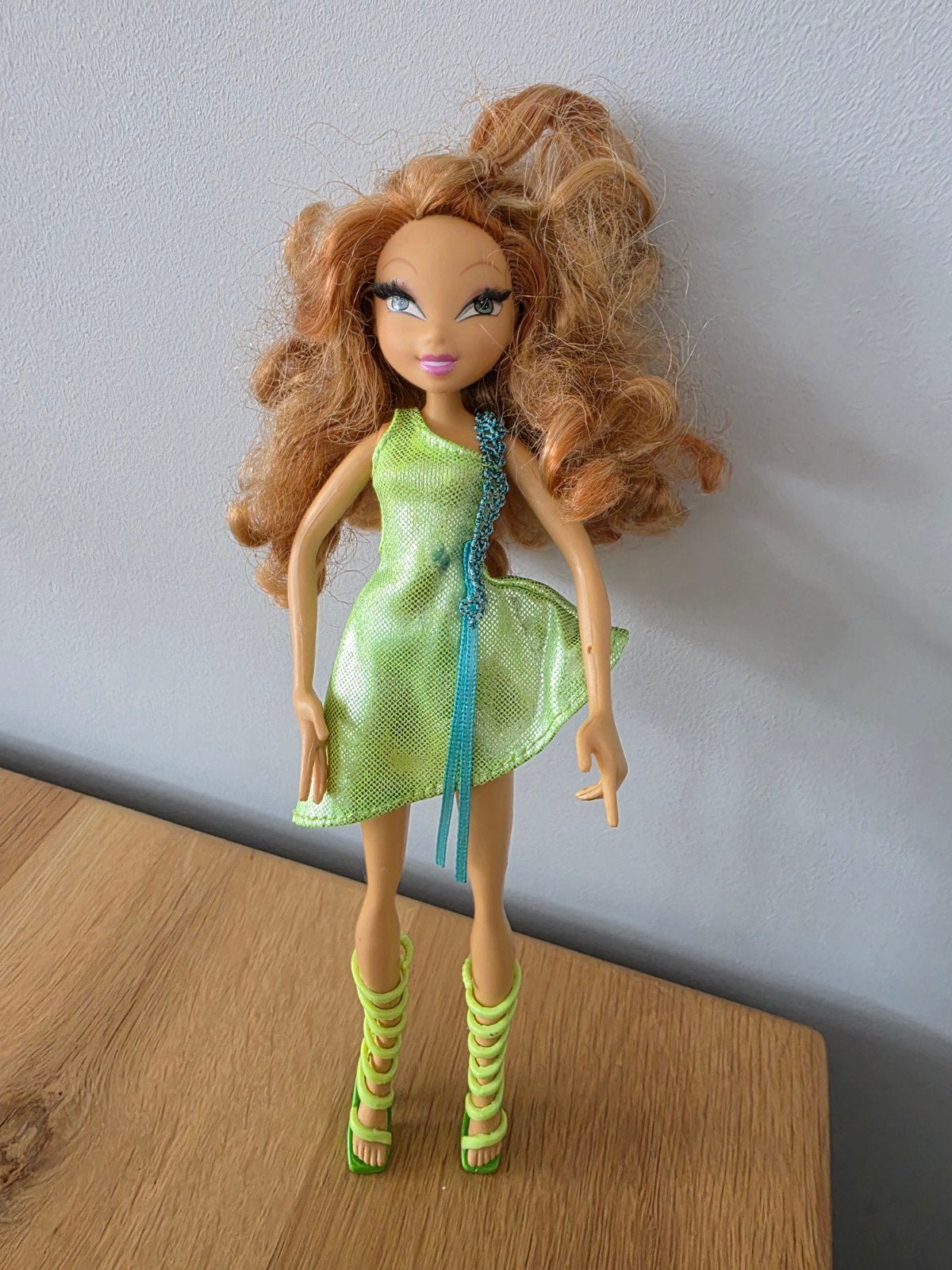 Winx Club Flora doll 2005, Kinderen en Baby's, Speelgoed | Poppen, Ophalen of Verzenden, Gebruikt, Barbie
