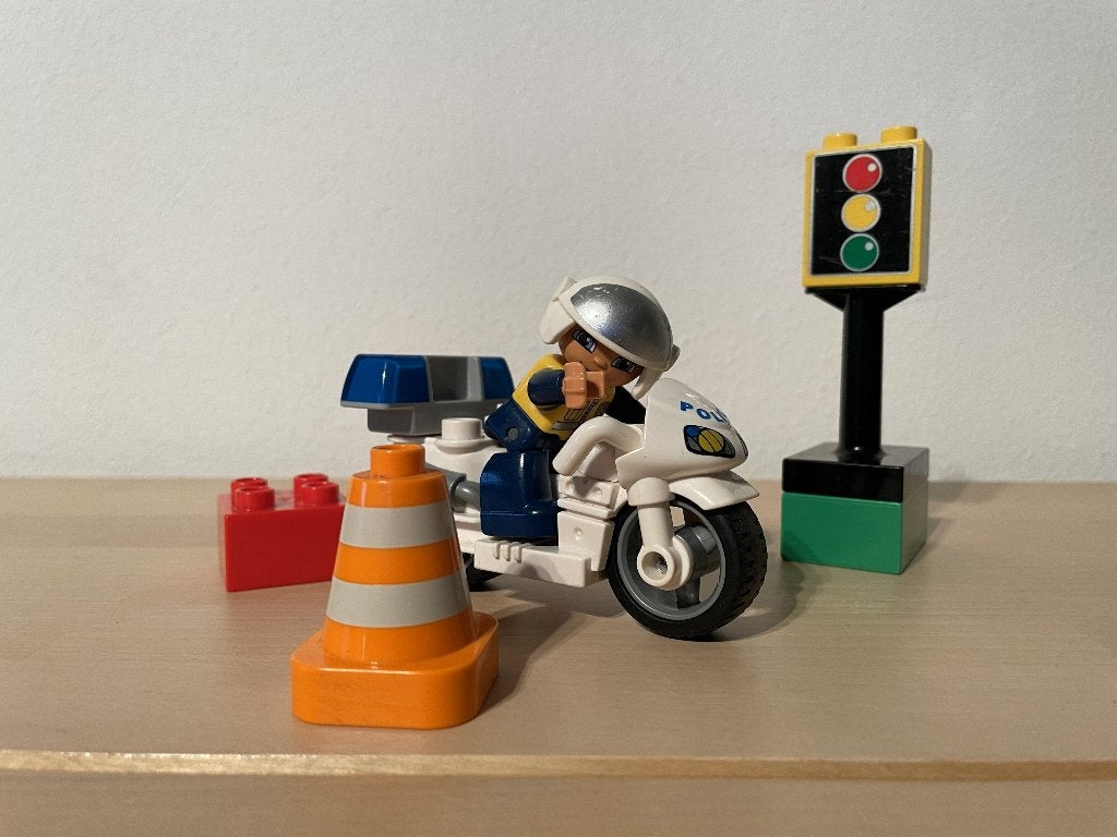 LEGO Duplo Politiemotor – Set 5679– Compleet, Overige thema's, Ophalen of Verzenden, Zo goed als nieuw, Compleet
