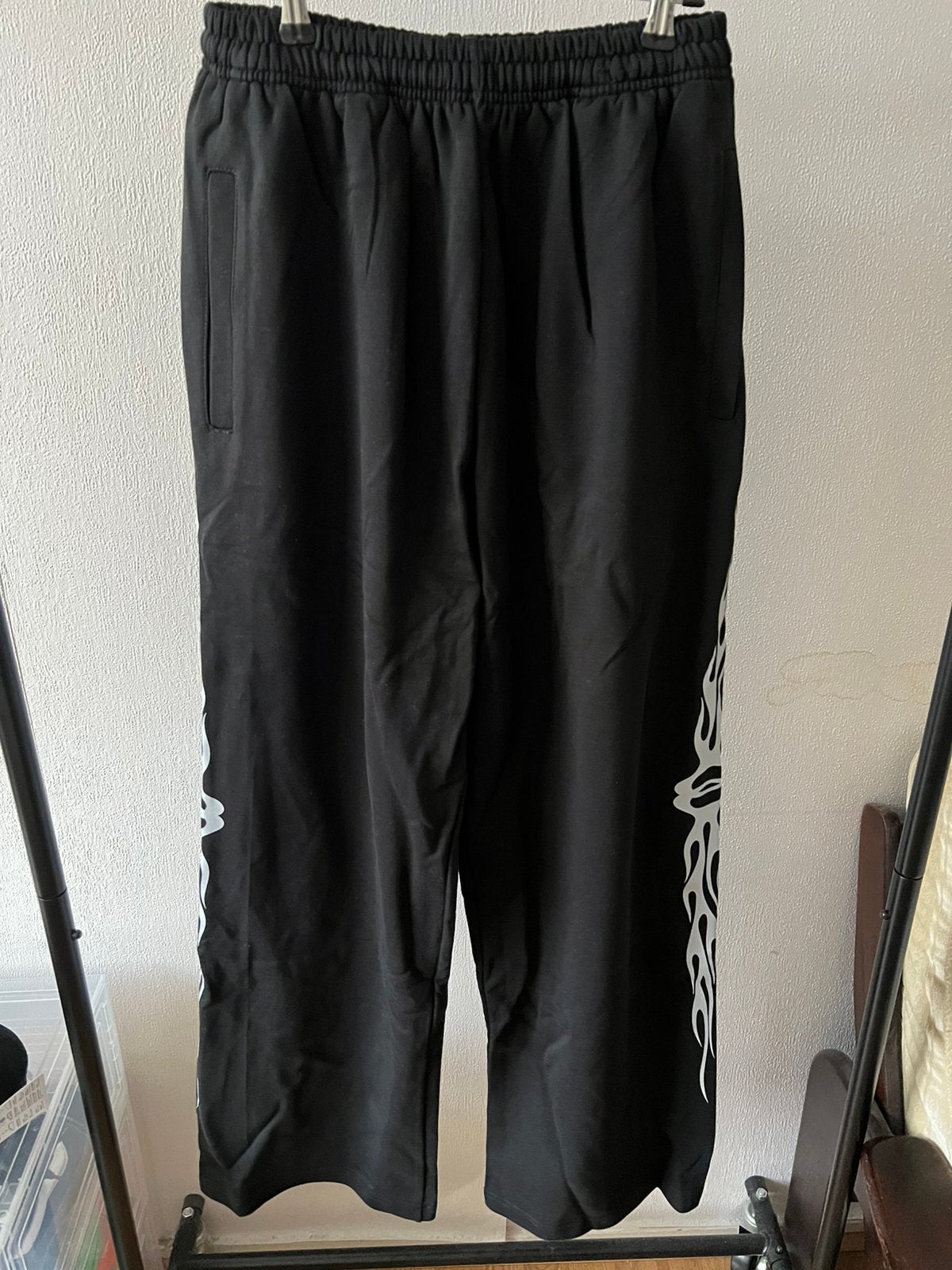 Balenciaga burning utility sweatpants, Ophalen of Verzenden, Zo goed als nieuw, Zwart