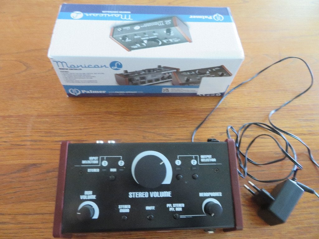Monicon L monitor controller, Muziek en Instrumenten, Ophalen of Verzenden, Zo goed als nieuw, Minder dan 500 watt, Monitor(versterker)