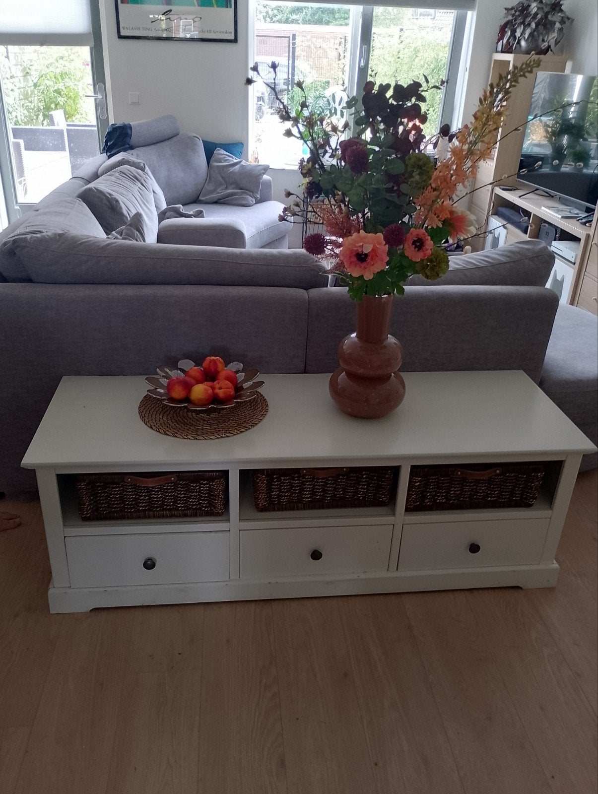 Wit dressoir met manden en lades, Ophalen, Gebruikt, 100 tot 150 cm, Met lade(s)