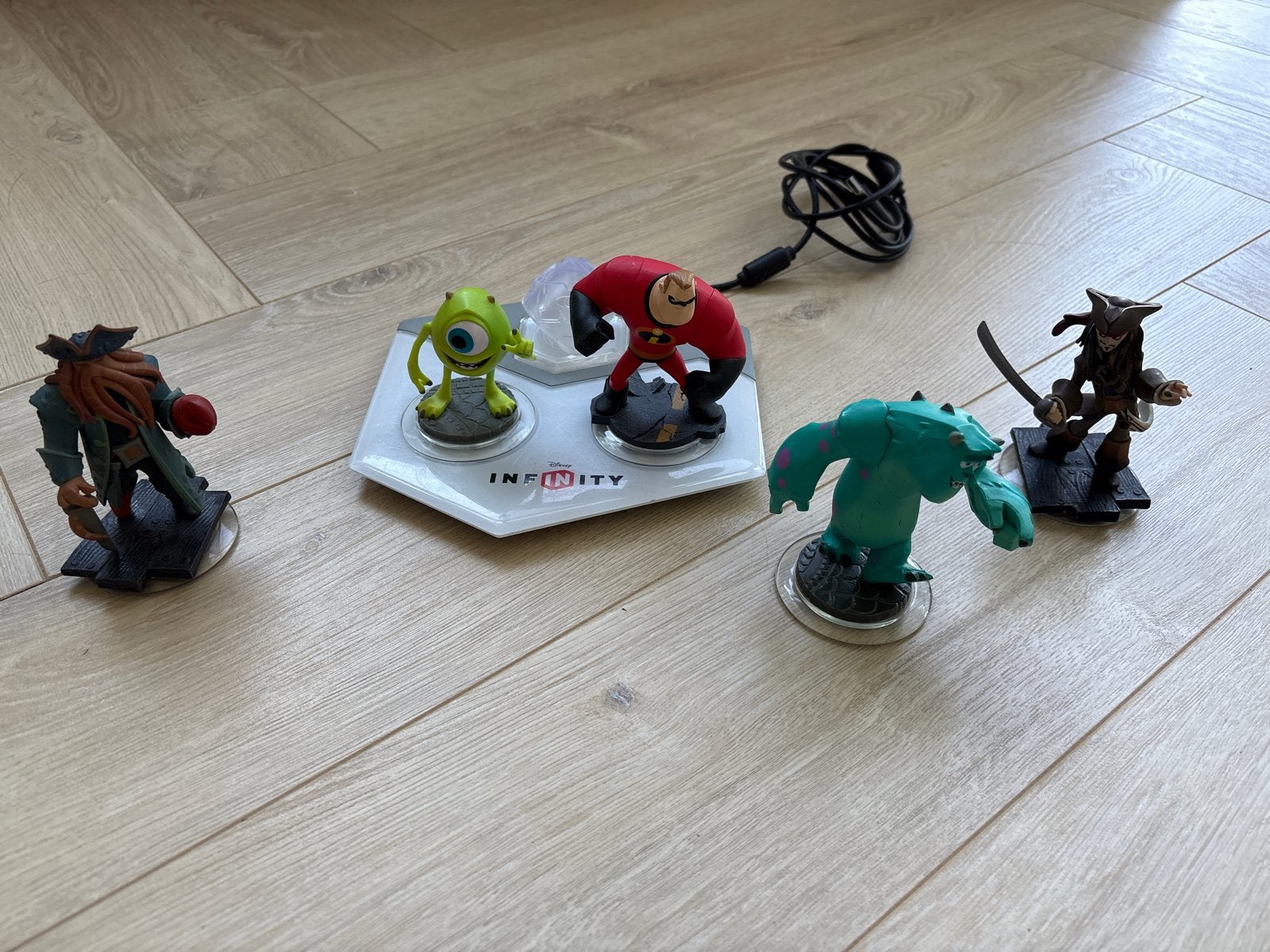 Disney Infinity Starter Pack met 4 figuren, Ophalen, Gebruikt
