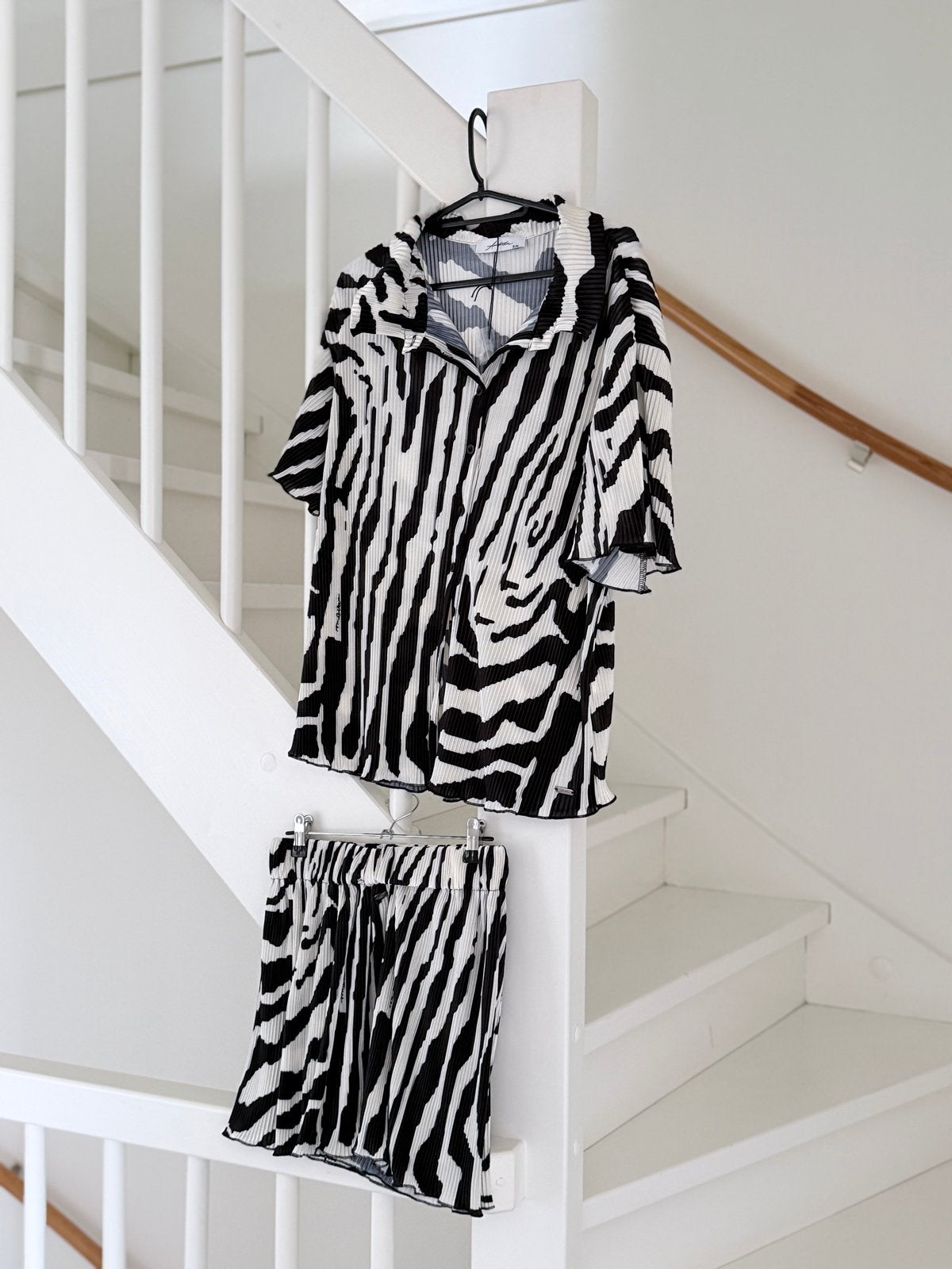 Nieuw Zebraprint Plissé Set - Blouse & Short (S/M), Maat 38/40 (M), Zwart, Nieuw, Ophalen of Verzenden