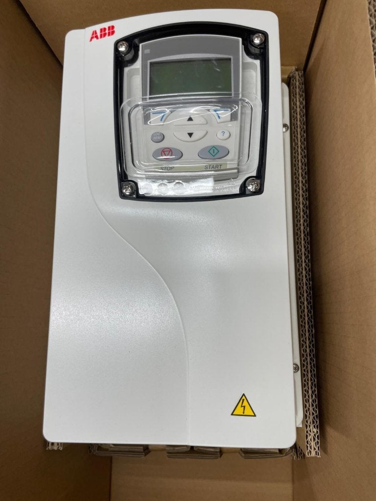 ABB ACS355 frequentieregelaar, Hobby en Vrije tijd, Elektronica-componenten, Ophalen of Verzenden, Nieuw