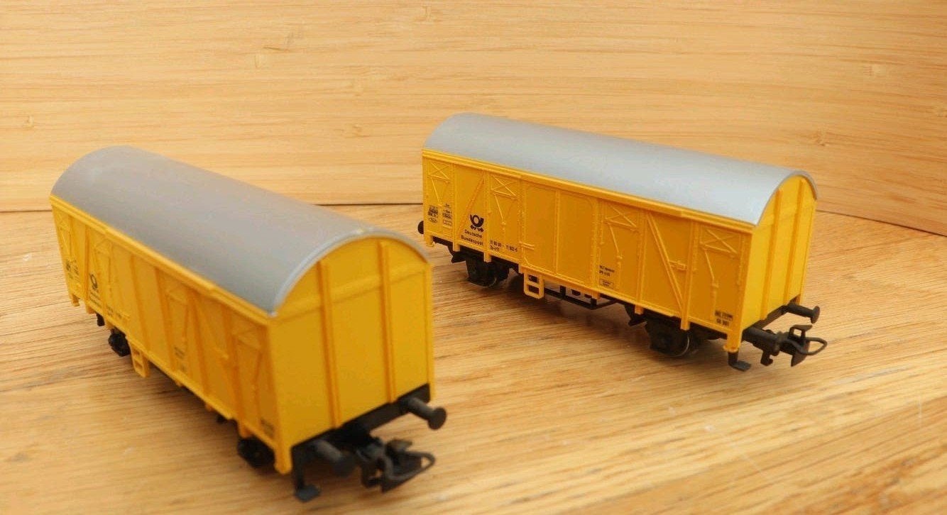 2 Märklin/ Primex 4558 wagon H0 postwagen trein locomotief, Wisselstroom, Wagon, Ophalen of Verzenden, Zo goed als nieuw