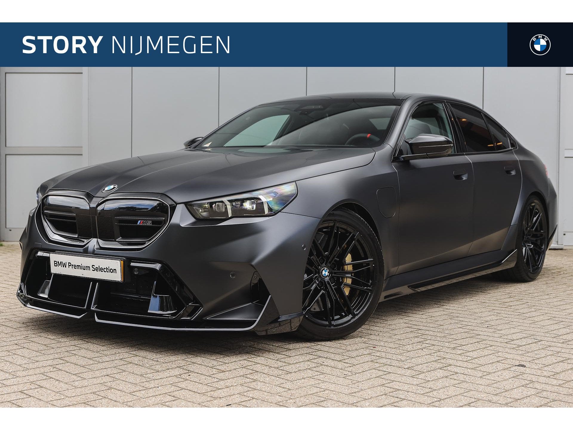 BMW M5 Automaat / M Drive Professional / Panoramadak / Bower