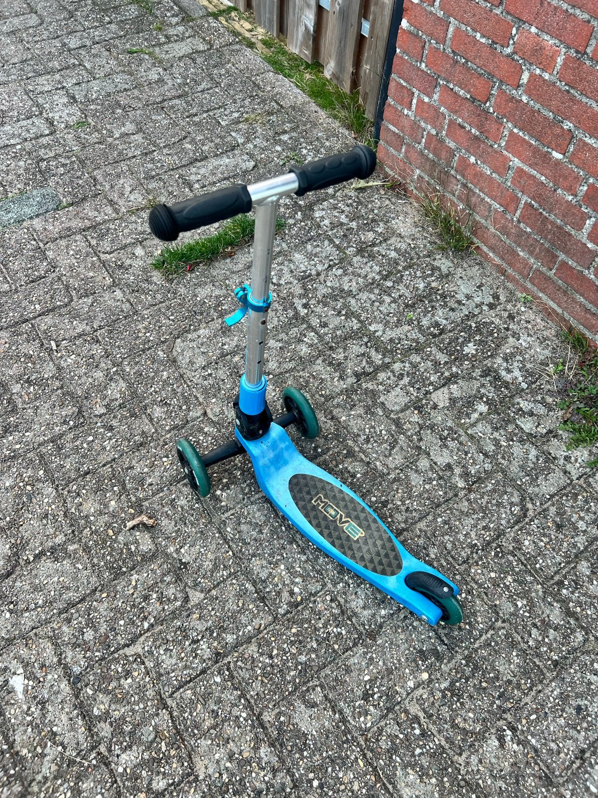 Blauwe step met 3 wielen voor peuters - Zo goed als nieuw, Ophalen of Verzenden, Zo goed als nieuw, Gewone step