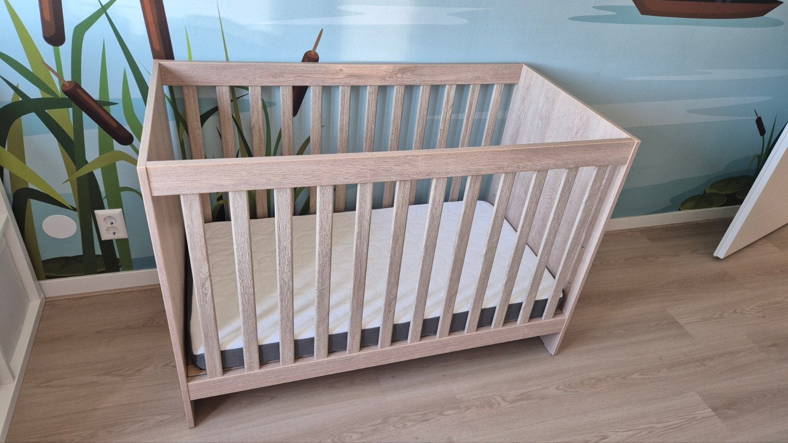 Europe Baby Nova Ledikant Eikenhout + IKEA Himlavalv Matras, Ophalen, Zo goed als nieuw, Ledikant
