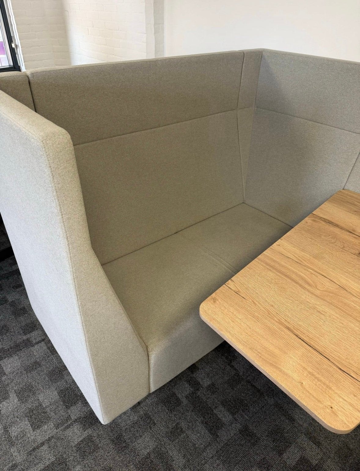 Scandinavisch design bank, gamehoek, werkplek met tafel, Ophalen, Gebruikt