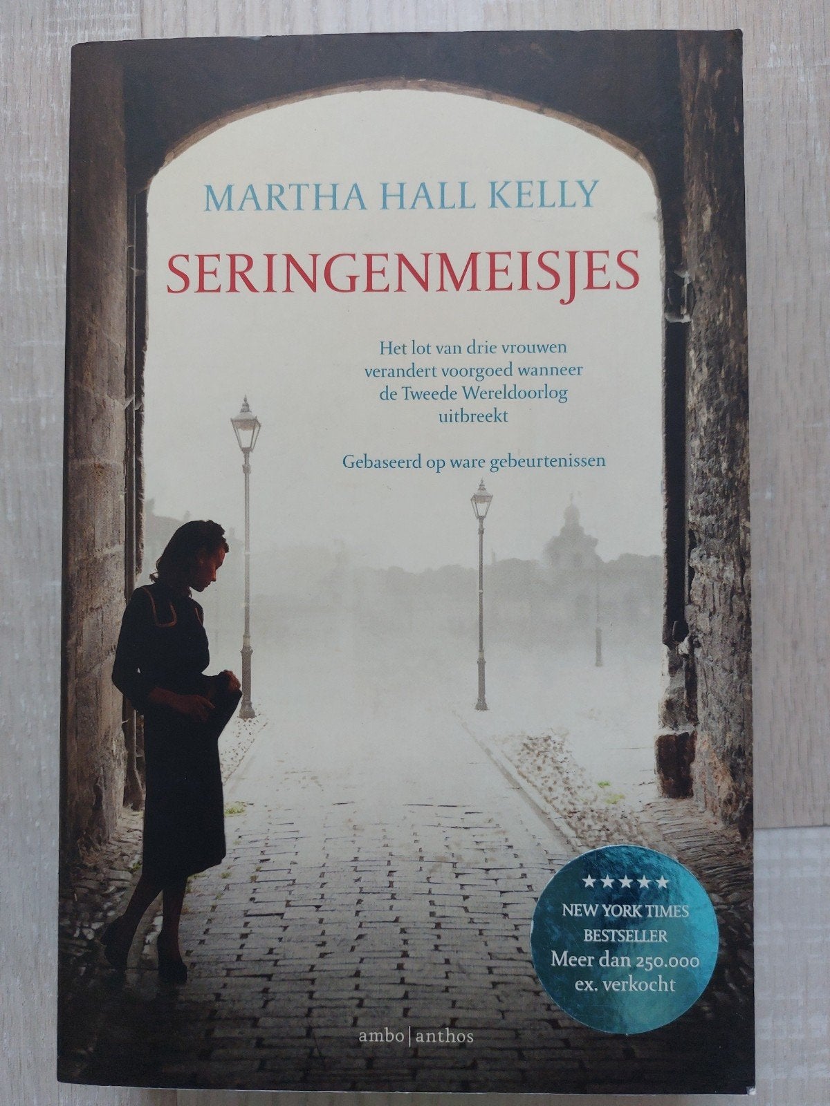 Seringenmeisjes - Martha Hall Kelly (Paperback), Martha Hall Kelly, Ophalen of Verzenden, Zo goed als nieuw, Nederland