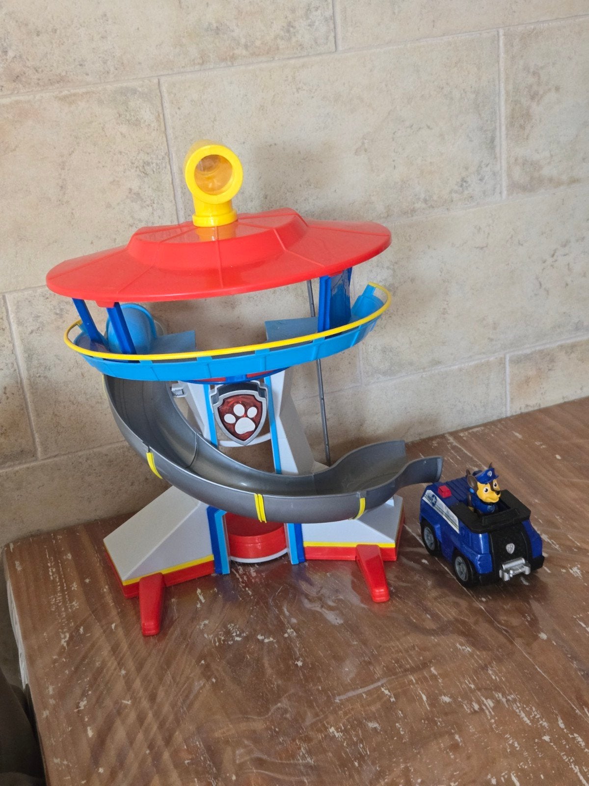 Paw Patrol Uitkijktoren met Chase voertuig, Ophalen of Verzenden, Zo goed als nieuw, Jongen of Meisje