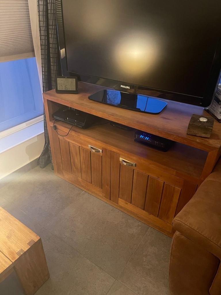 Stevige houten tv-meubel met opbergruimte, Ophalen, Gebruikt, 100 tot 150 cm, Minder dan 100 cm