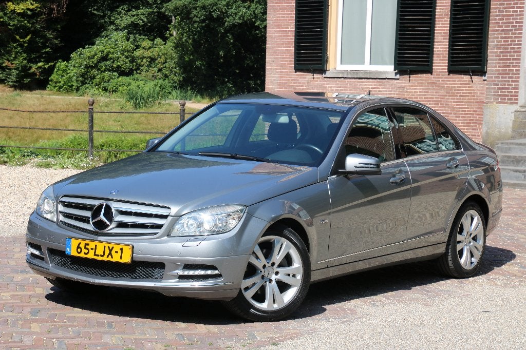 Mercedes C-Klasse 1.8 C180 CGI Sedan AUT 2010 97dkm!!, Automaat, Achterwielaandrijving, 1800 kg, Zwart