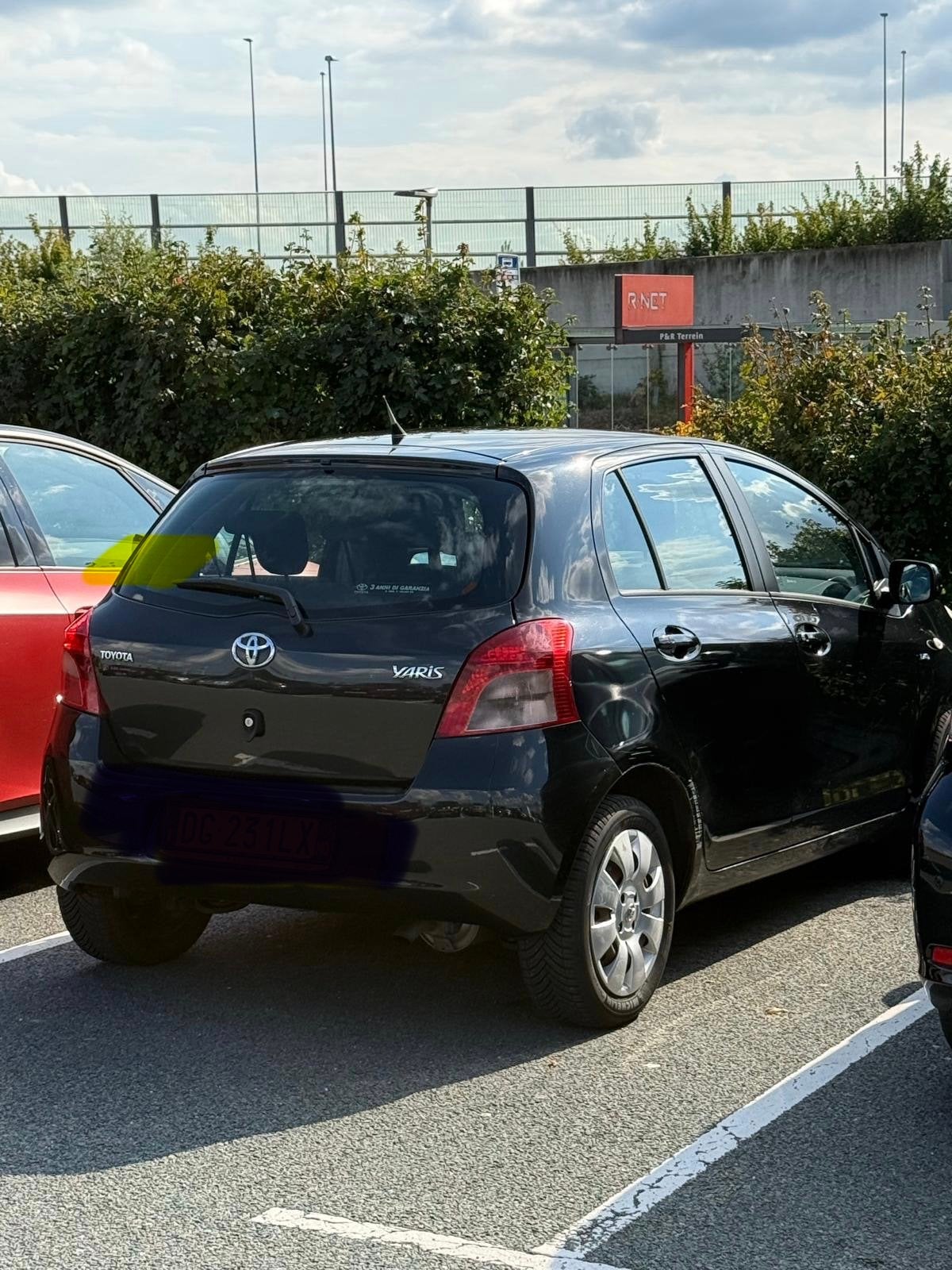 Toyota Yaris 1.4 D-4D, 5-door, diesel,manual transmission, Auto's, Stof, Zwart, Zwart, Particulier