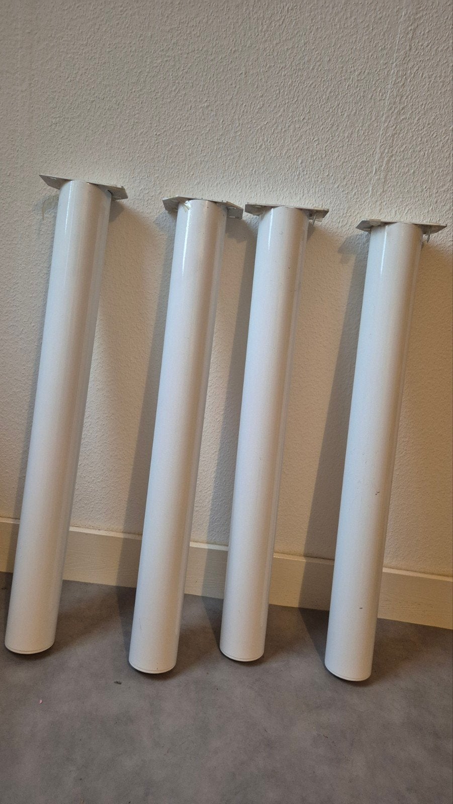4 stevige witte tafelpoten 72 cm hoog, Ophalen, Gebruikt, Rond