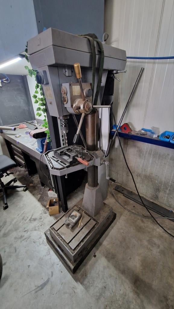 Industriële kolomboormachine, Doe-het-zelf en Verbouw, Gereedschap | Boormachines, Ophalen, Zo goed als nieuw, Kolomboormachine
