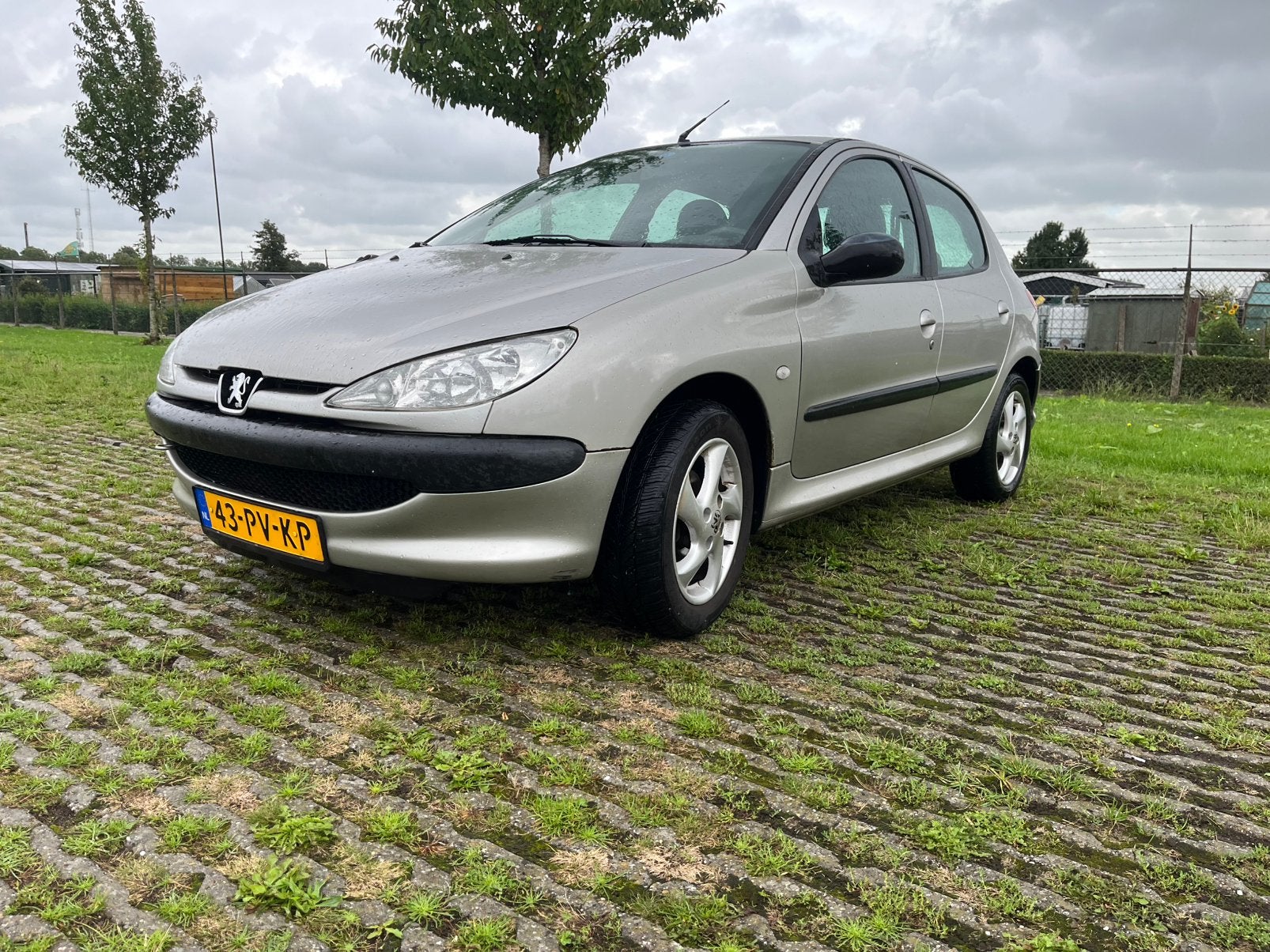 Peugeot 206 1.4 5D 2005 Grijs, Voorwielaandrijving, Stof, 31 €/maand, 4 cilinders