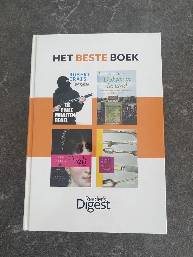 Boek 4 in 1 ongelezen, Boeken, Ophalen of Verzenden, Zo goed als nieuw