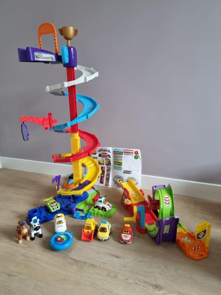 toet toet auto's - tornado en looping, Ophalen, Zo goed als nieuw, 2 tot 4 jaar