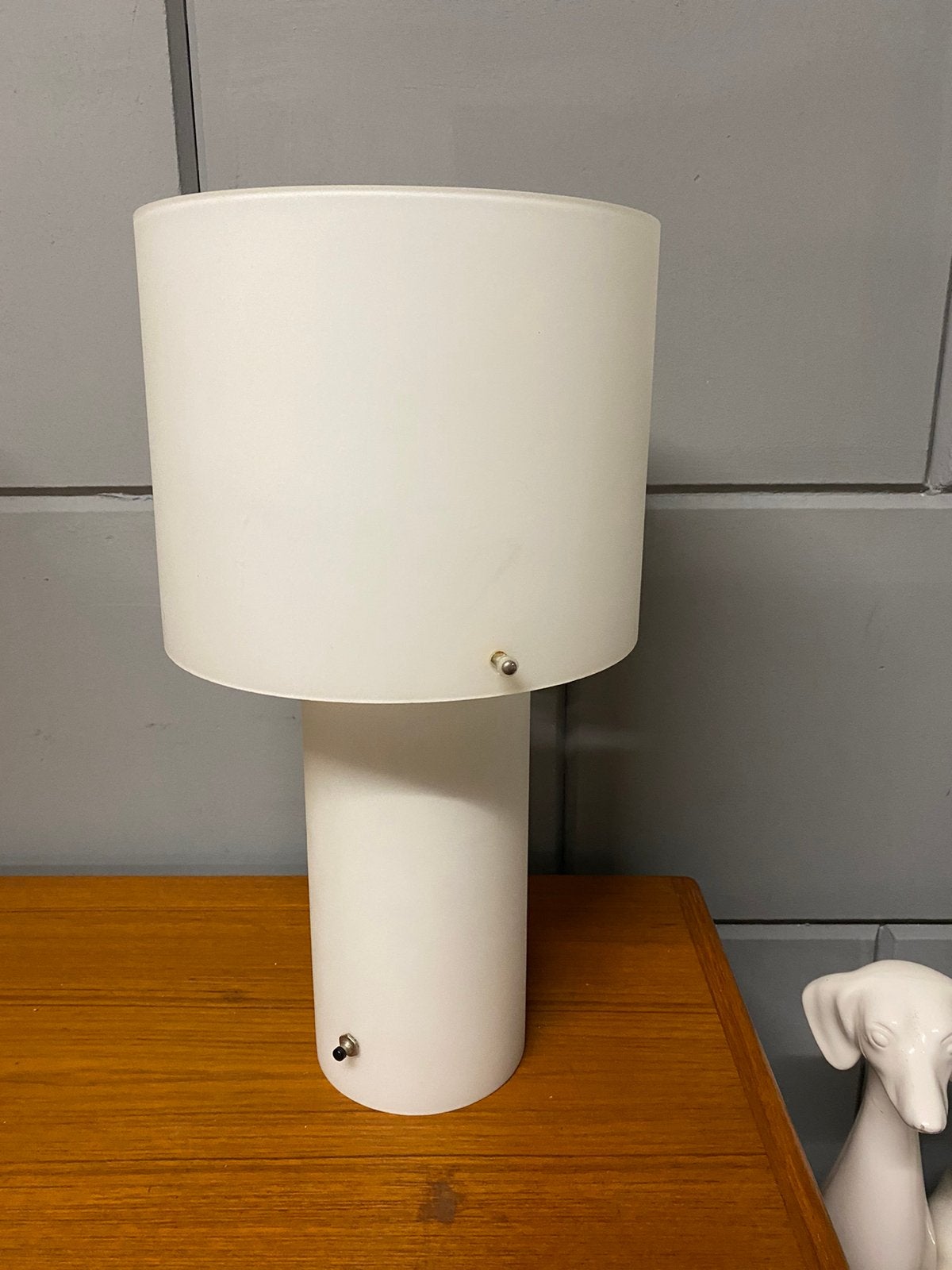 Vintage glazen lamp wit melkglas veranderbaar van kleur, Huis en Inrichting, Wit, ., Zo goed als nieuw, Glas