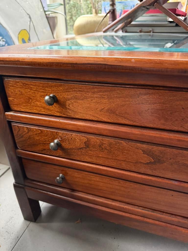 Massief houten tafel met 3 laden, zwaar glazen blad, Glas, Gebruikt, Klassiek, Minder dan 50 cm