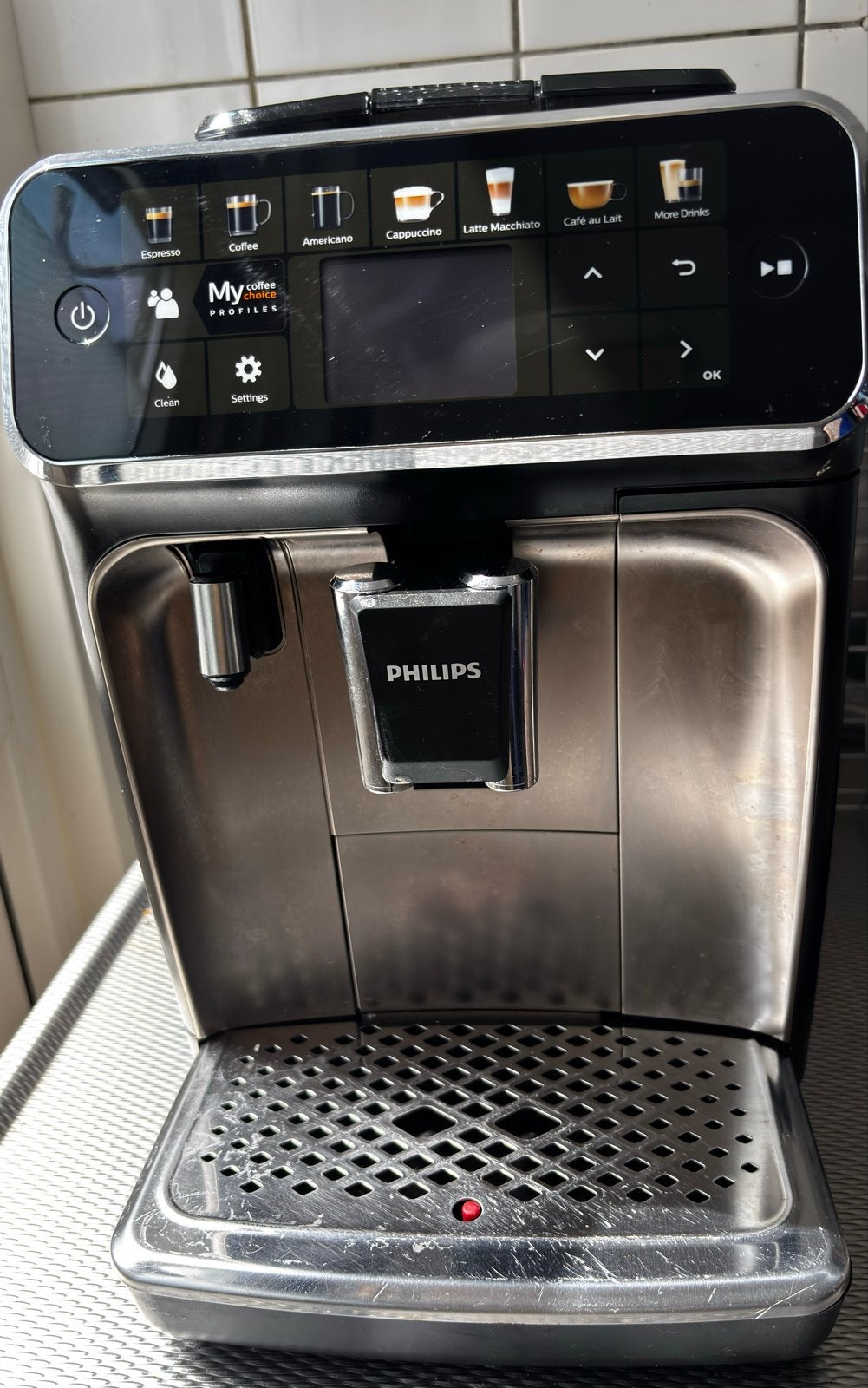 Philips Volautomatische lattego 5400, Espresso apparaat, Koffiebonen, Zo goed als nieuw, 4 tot 10 kopjes