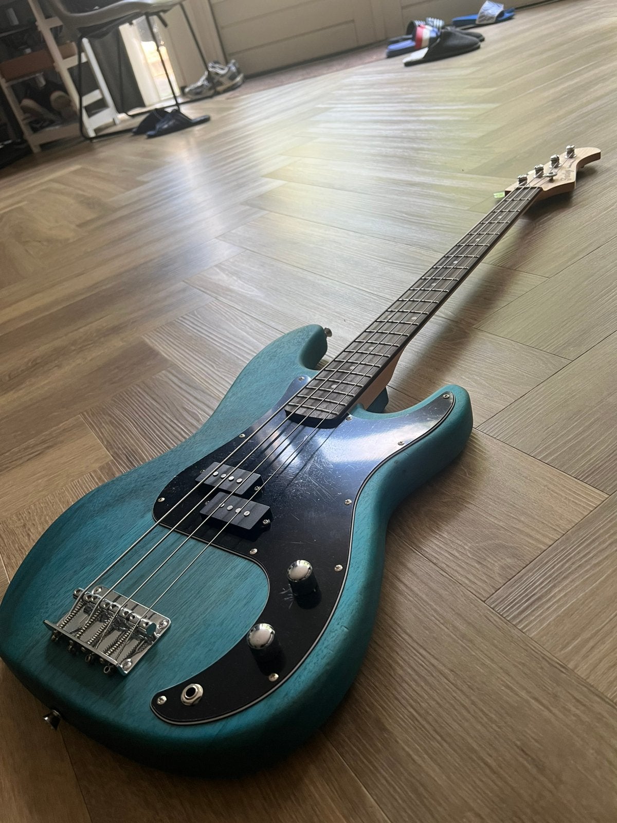 Fazley precision outlaw edition basgitaar, Ophalen, Zo goed als nieuw
