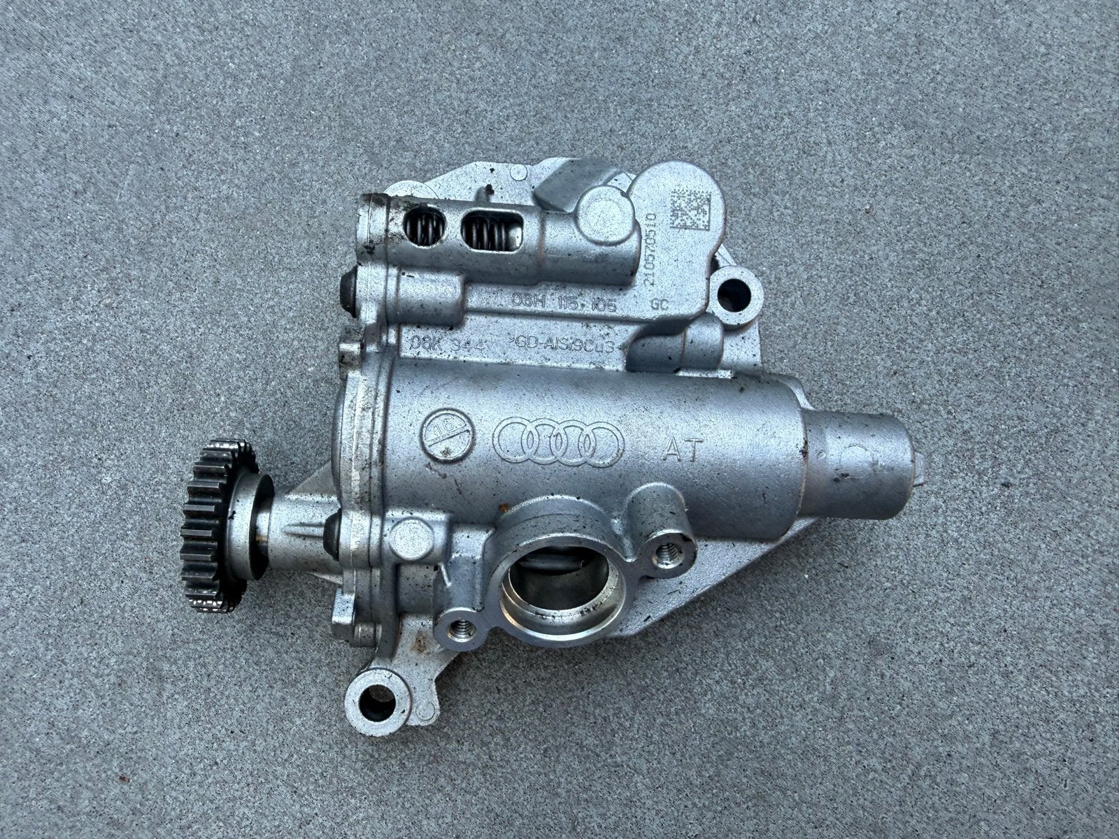 Oliepomp 06H115105 voor Audi, Volkswagen, Seat, Skoda, Ophalen, Gebruikt, Audi