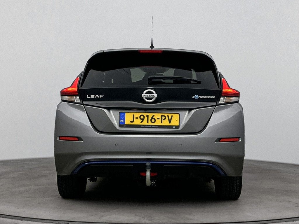 Nissan LEAF e+ Tekna 62 kWh | Leder | 360 Camera | Stoel/stu, Auto's, Nissan, Gebruikt, Lichtsensor, 62 kWh, 385 km