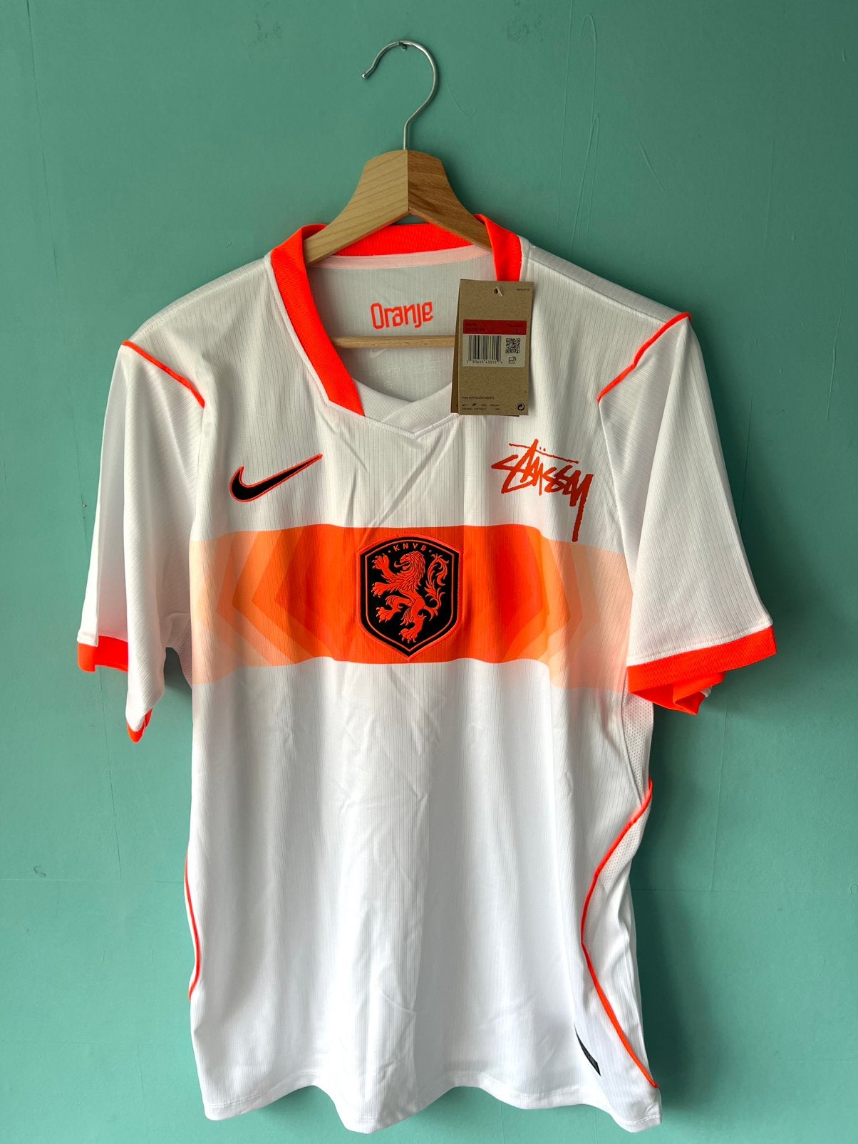 Nederlands elftal uitshirt WK 2026 Stüssy  Maat L, Maat 52/54 (L), Nieuw, Oranje, Ophalen of Verzenden