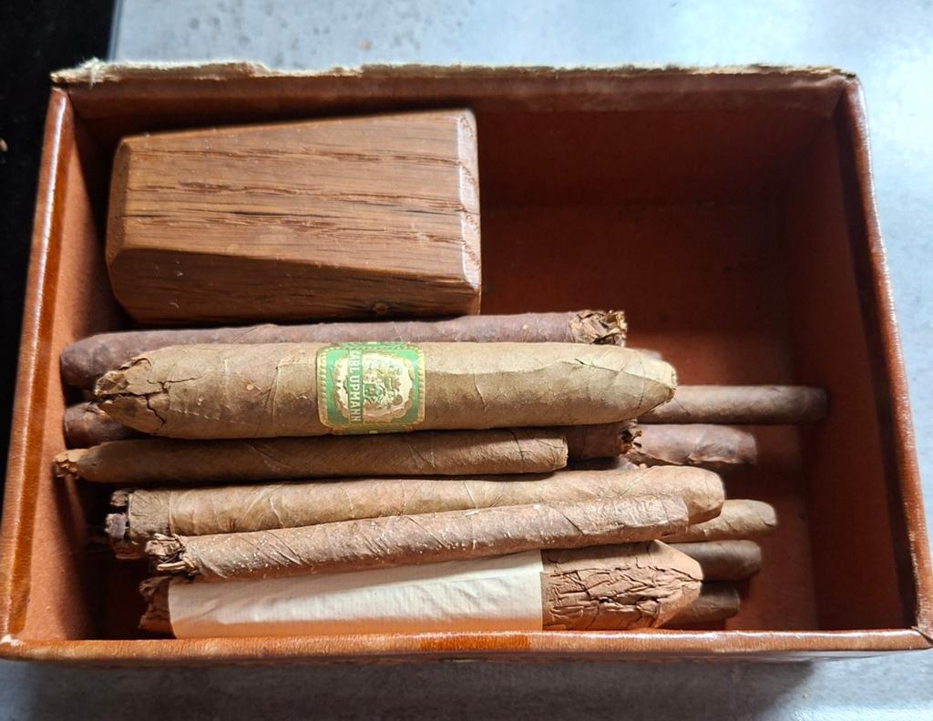 Vintage sigaren kistje met sigaren, Ophalen of Verzenden, Gebruikt