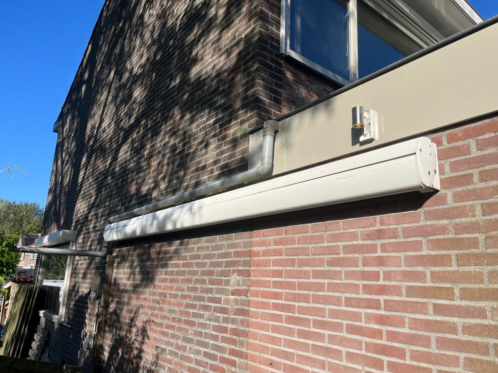 Knikarmscherm  elektrisch 4 meter lengte, Tuin en Terras, Zonneschermen, Gebruikt, Elektrisch, Ophalen of Verzenden, 150 tot 300 cm