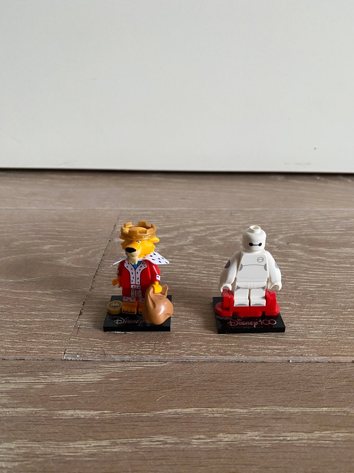 2 poppetjes van Lego Disney 100, Ophalen of Verzenden, Zo goed als nieuw