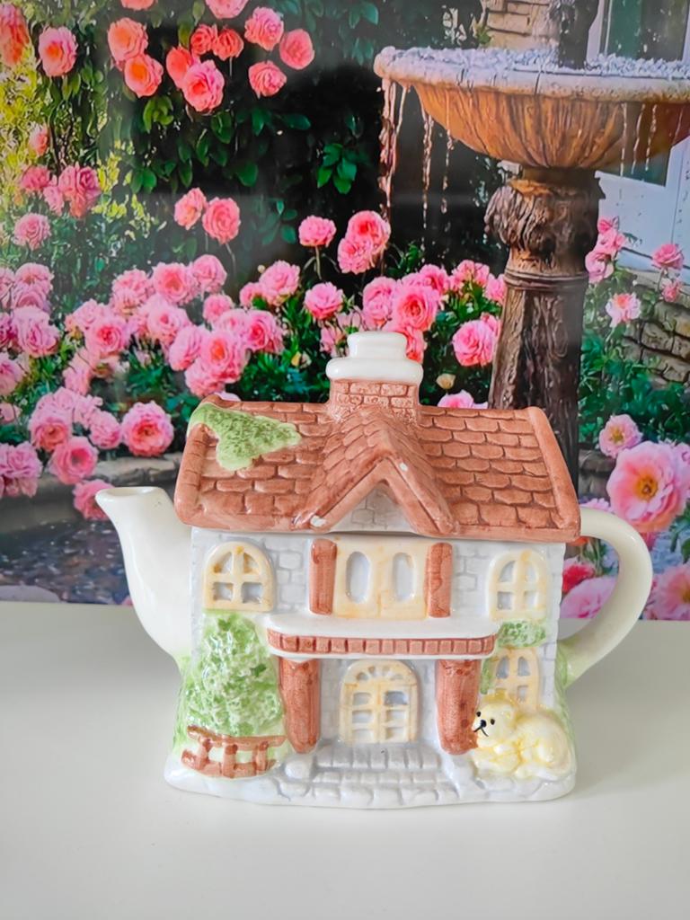 Decoratieve theepot – schattig huisje, Ophalen of Verzenden