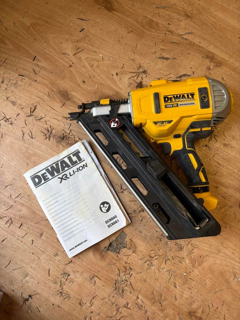 DEWALT DCN692 18V XR Brushless Spijkerpistool - Nieuw, Ophalen, Nieuw