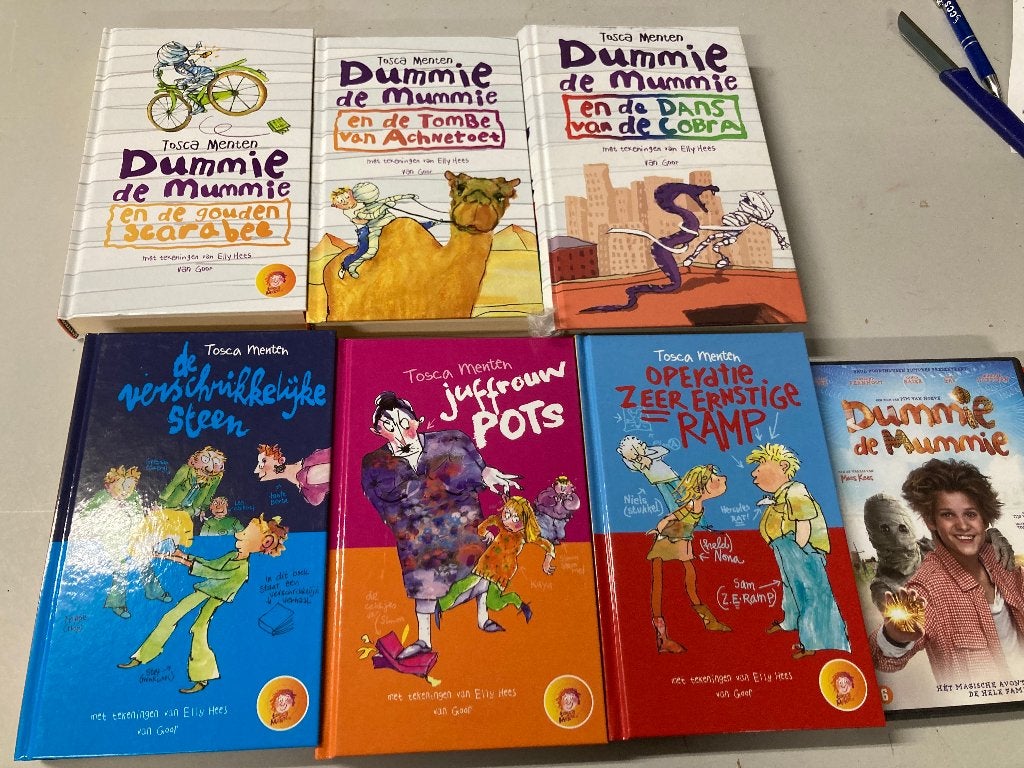 T.K. Dummie de Mummie en andere boeken van Tosca Menten, Ophalen of Verzenden, Zo goed als nieuw, Tosca Menten, Fictie algemeen