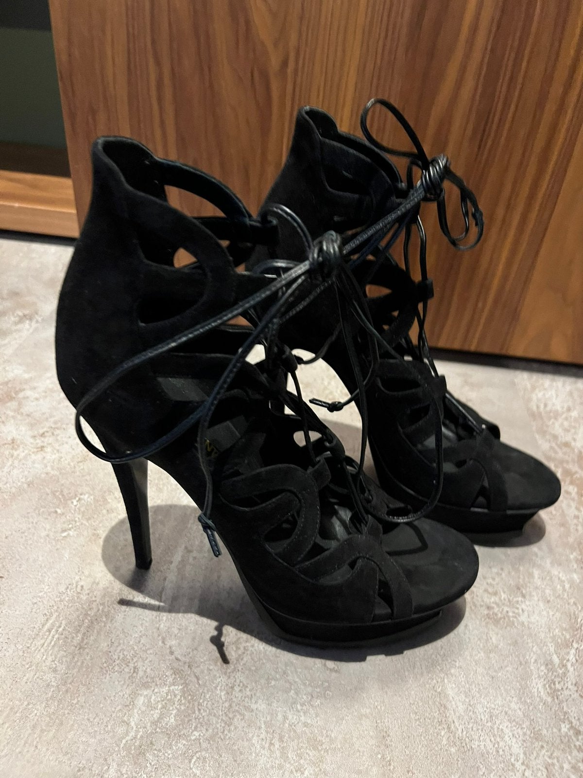 ZARA trui met gaten maat m zgan, Maat 38/40 (M), Zwart, Saint Laurent, Ophalen of Verzenden