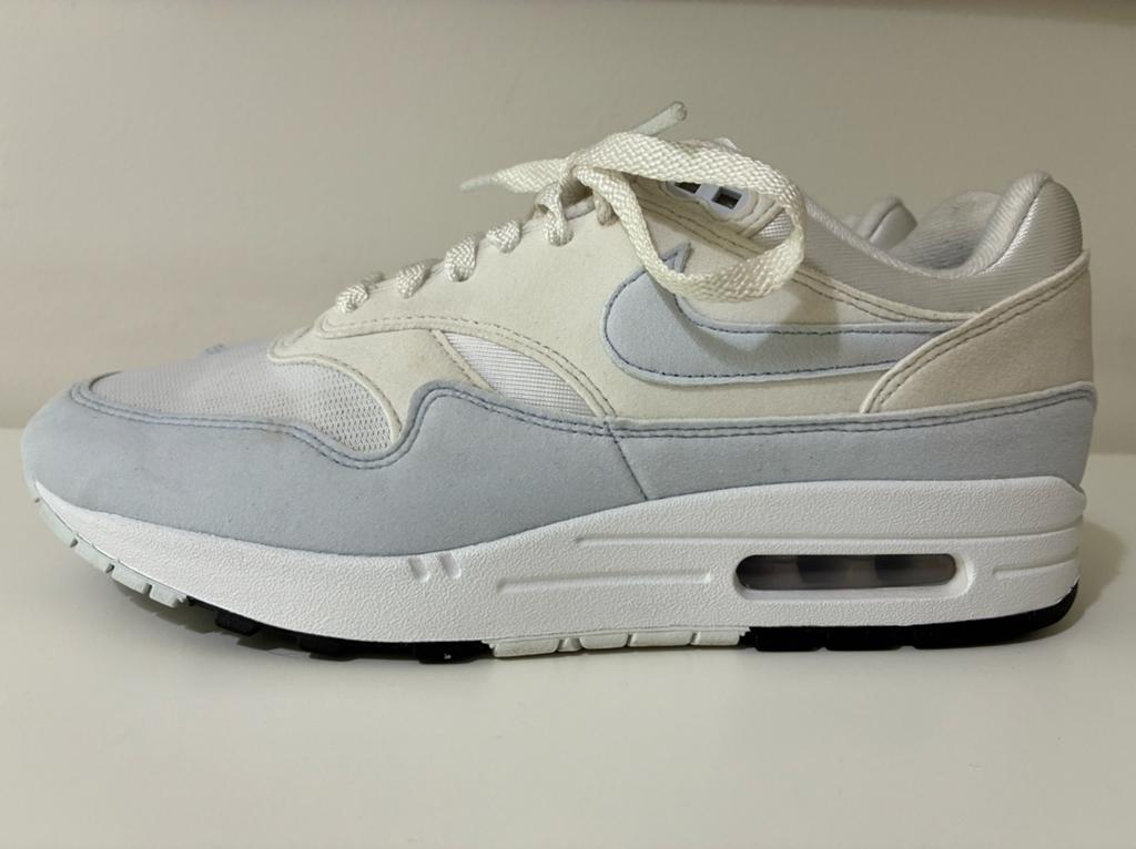 Sneakers Nike Air Max 1 'football grey’ maat 41 zgan, Kleding | Dames, Schoenen, Wit, Ophalen of Verzenden, Sneakers of Gympen