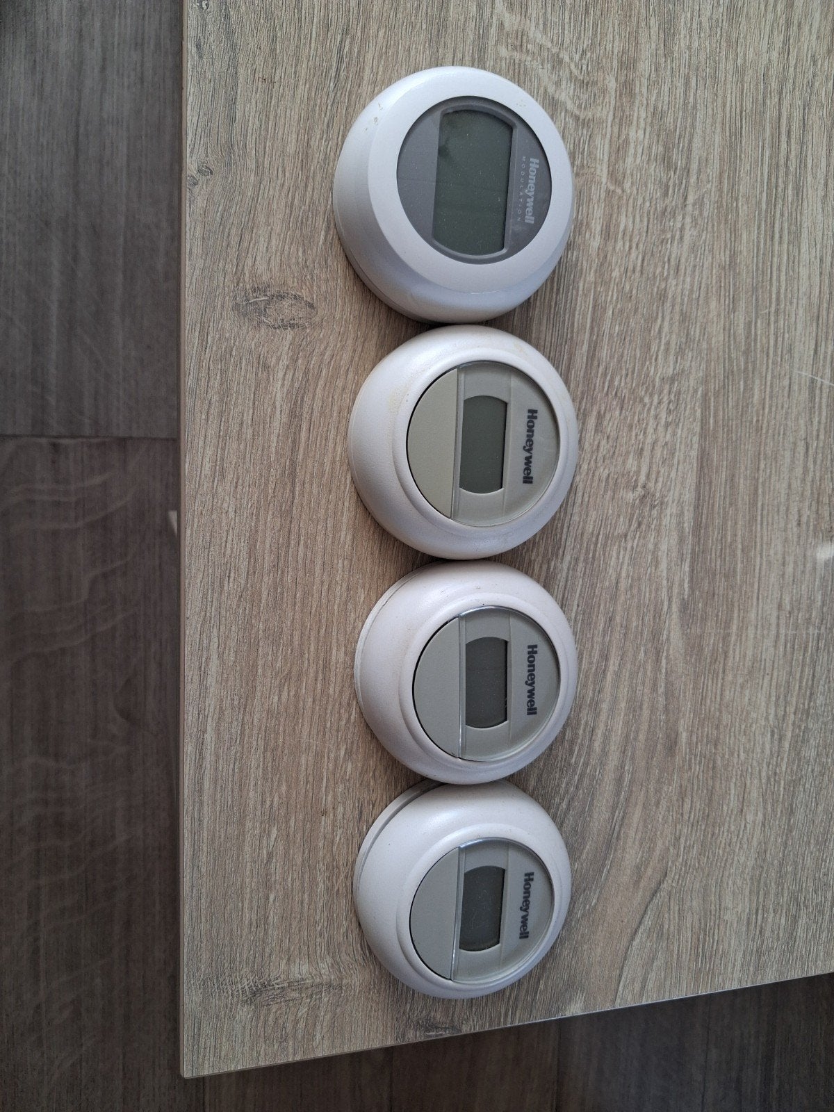 4x Honeywell  Thermostaat., Ophalen of Verzenden, Gebruikt