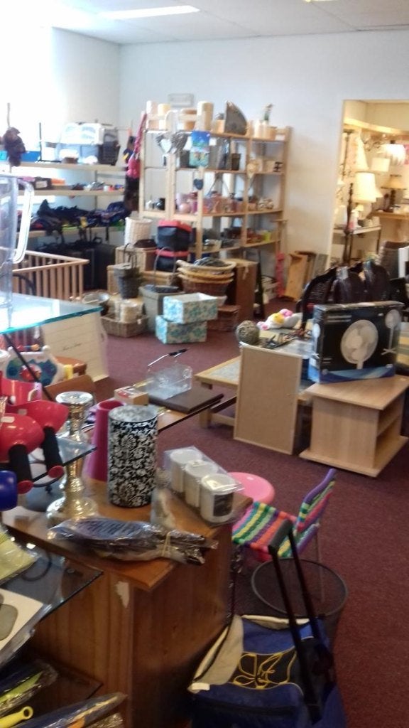 Goed lopende Kringloopwinkel te koop, Zakelijke goederen, Bedrijfs Onroerend goed, 400 m², Huur, Winkelruimte