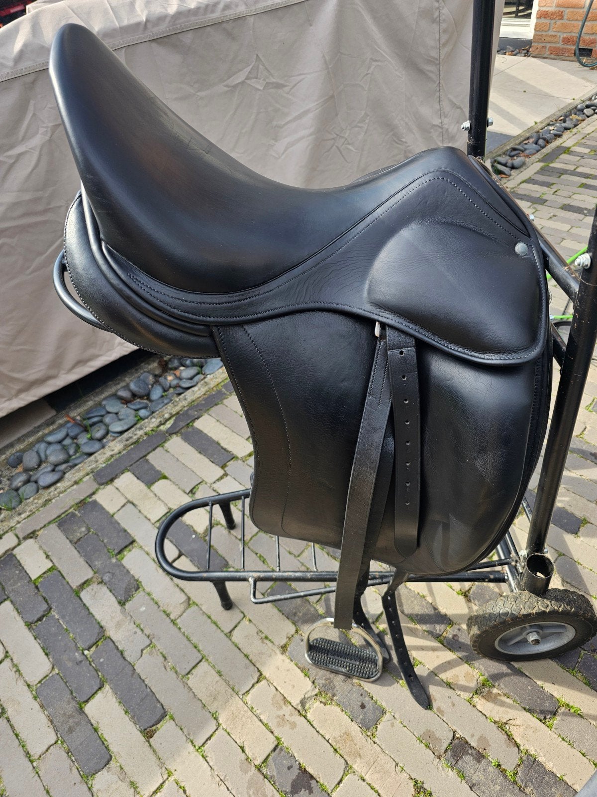 childerique zadel, 16 inch, Gebruikt, Dressuur, Overige merken, Diepe zit