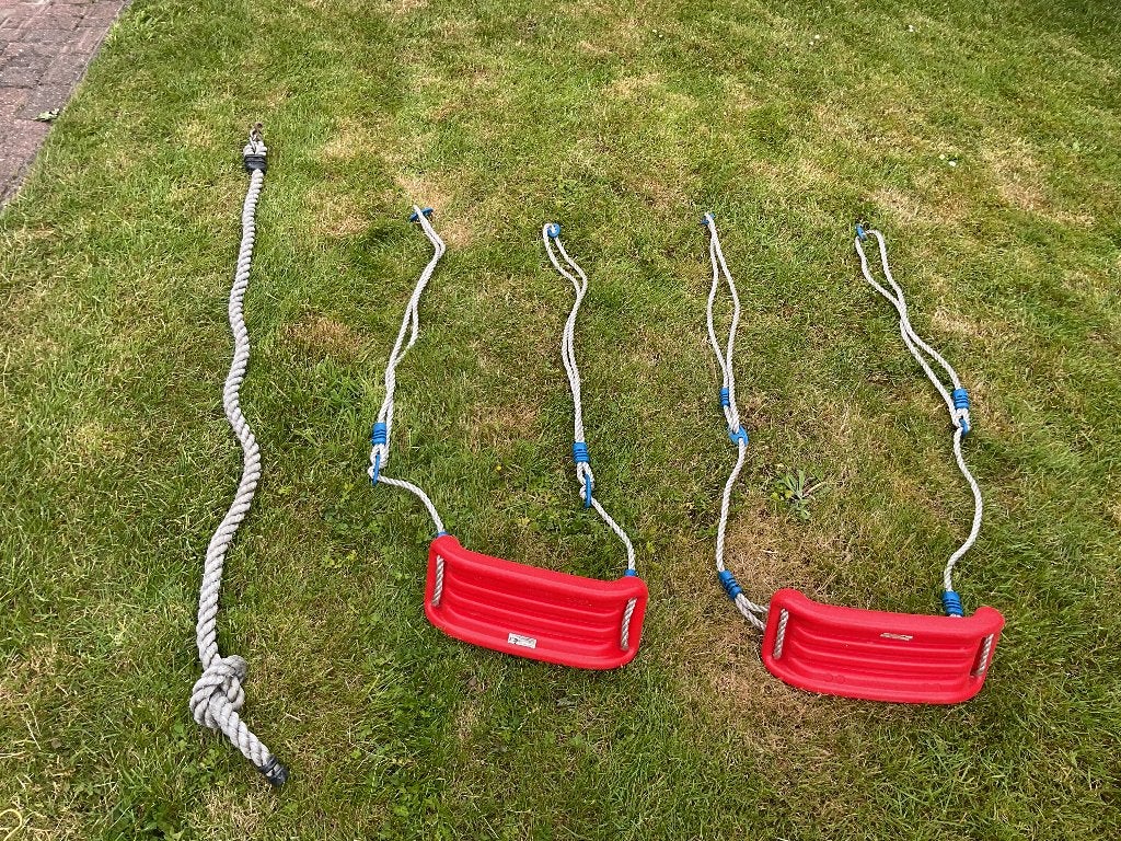 Schommelzittingen nooit gebruikt en slingertouw gebruikt, Ophalen of Verzenden, Zo goed als nieuw, Schommel