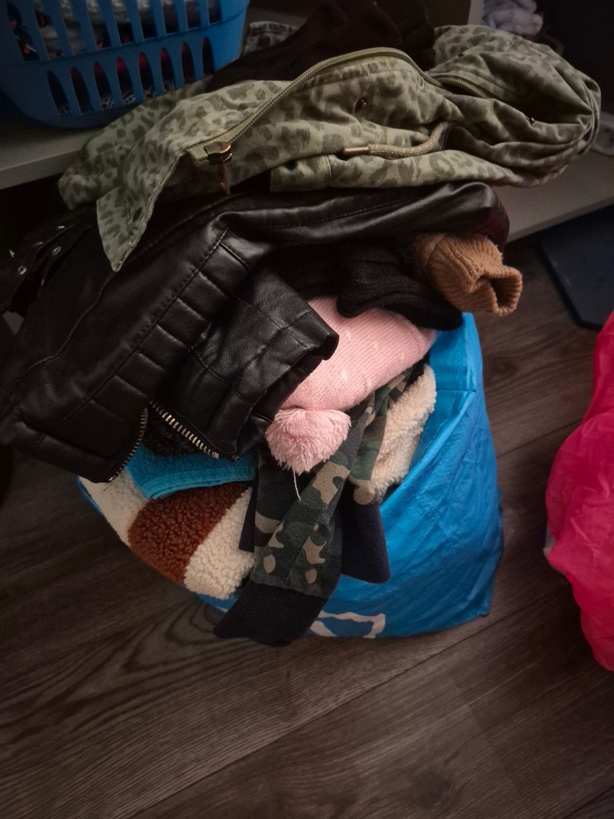 Kledingpakket jongen (10jr) en meisje (8-9jr) winter/zomer, Ophalen