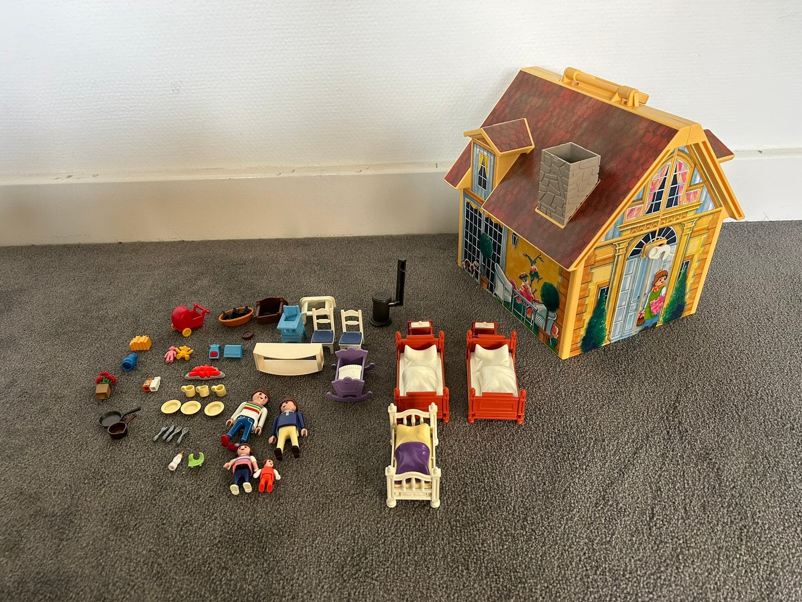 Playmobil draagbaar huis/ meeneemhuis 4145, Kinderen en Baby's, Speelgoed | Playmobil, Ophalen of Verzenden, Zo goed als nieuw