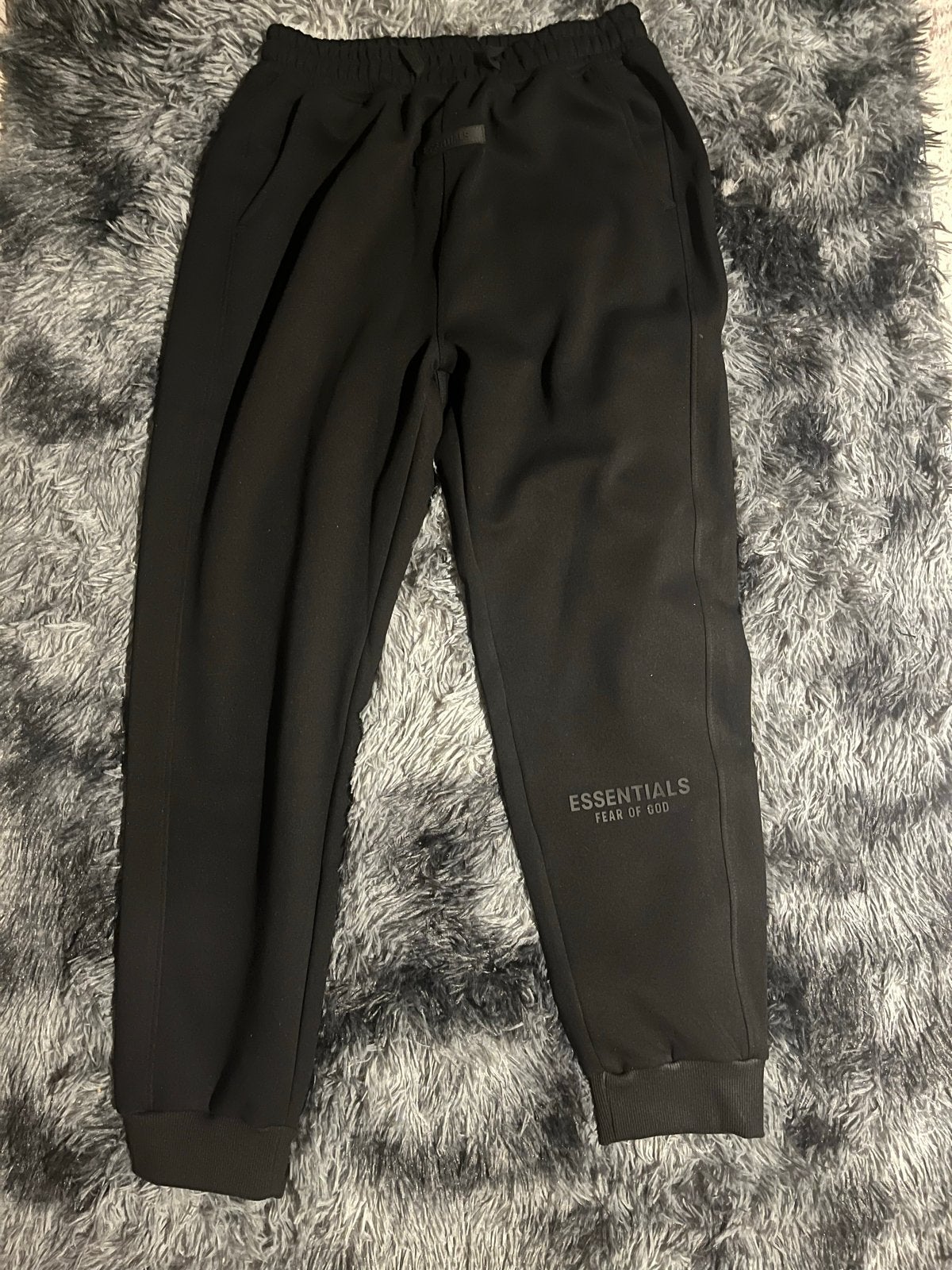 Essentials Fear of God Joggingbroek en Hoodie Zwart, Kleding | Heren, Ophalen of Verzenden, Nieuw, Maat 52/54 (L), Zwart