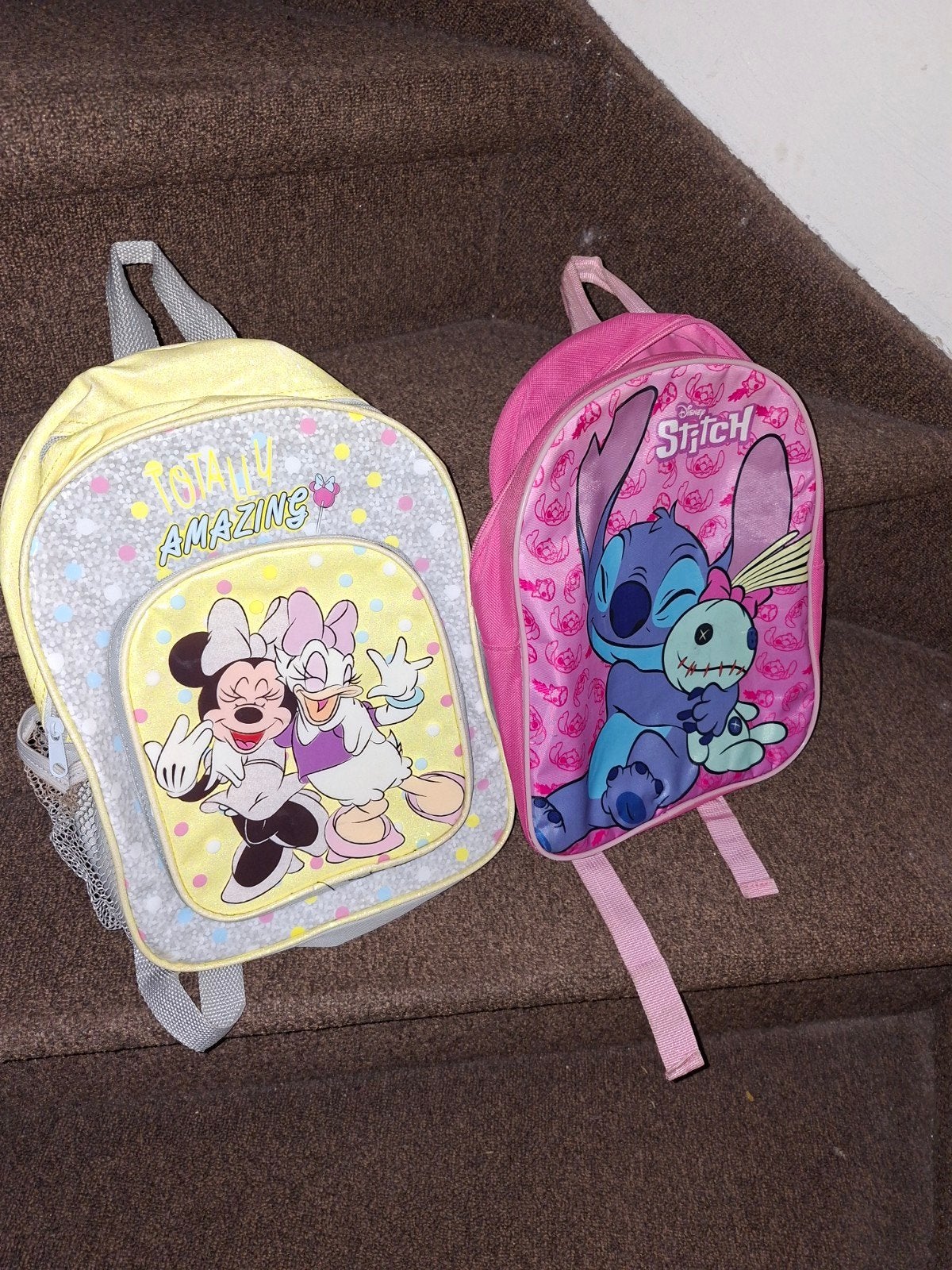 2 Kinderrugzakken: Minnie Mouse & Stitch - Zo goed als nieuw, Ophalen, Zo goed als nieuw, Disney of Dora