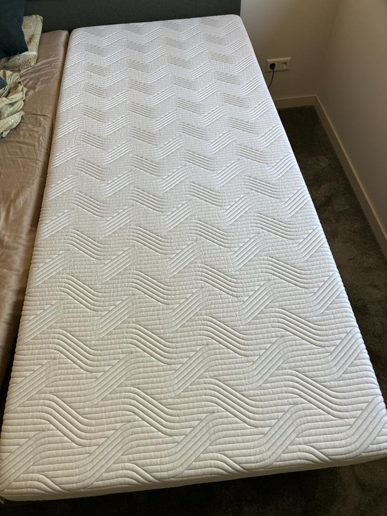 TEMPUR PRO Luxe Topper Medium - Zo goed als nieuw, Huis en Inrichting, Slaapkamer | Matrassen en Bedbodems, Ophalen, 90 cm, Eenpersoons
