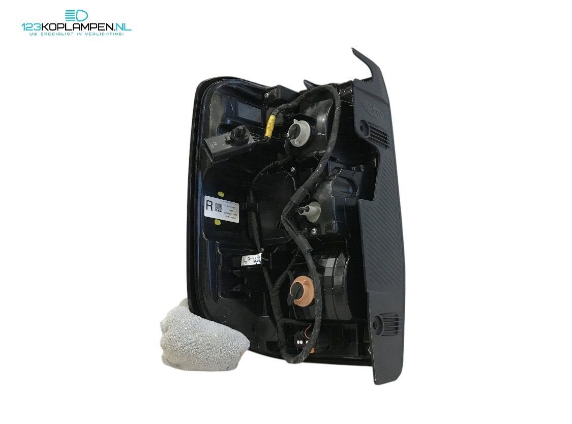 Ford Ranger Raptor achterlicht rechts LED MID, Gebruikt, -, Verzenden, Ford