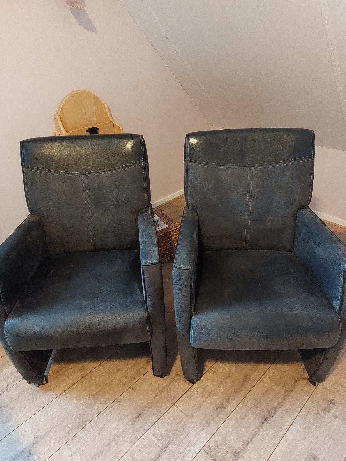 Twee comfortabele fauteuils - donkergrijs/groen, Ophalen, Gebruikt, Minder dan 75 cm, 50 tot 75 cm